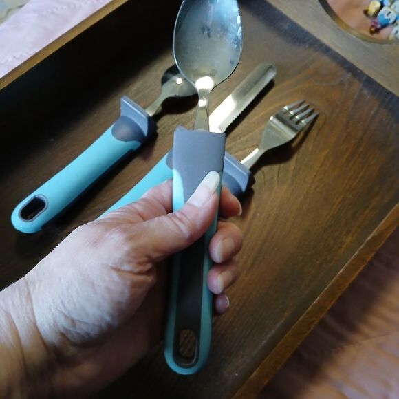 Adaptive Silverware Blue and Gray Weighted Cutlery Set for Dexterity Issues - Picture 4 of 4